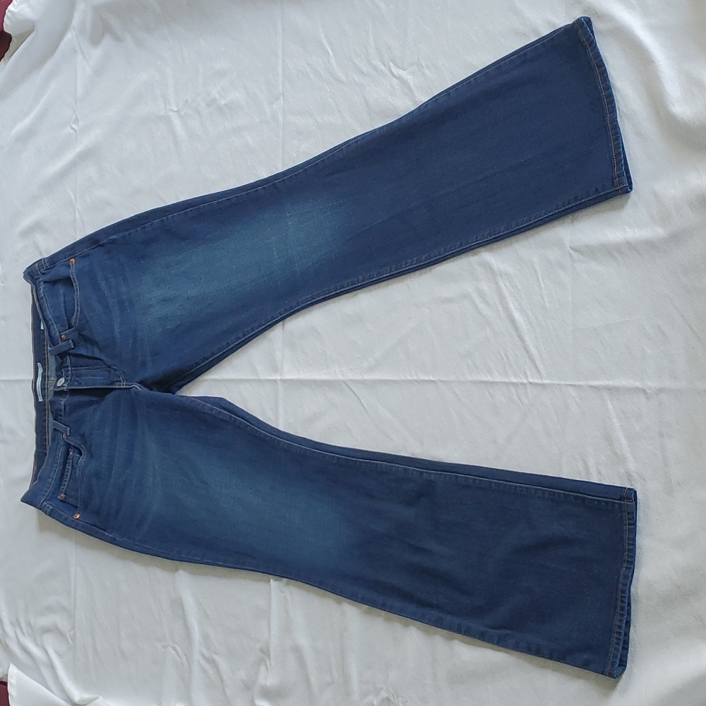 Levis women's 415 Relaxed Bootcut Jean